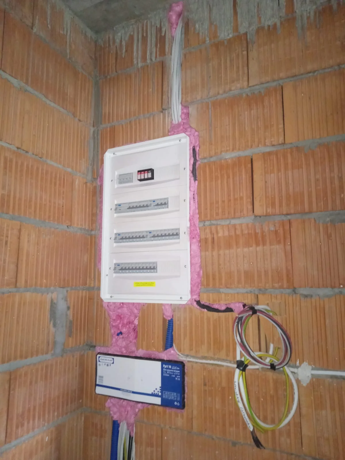 Realizacja elektryczna – Power-Dom