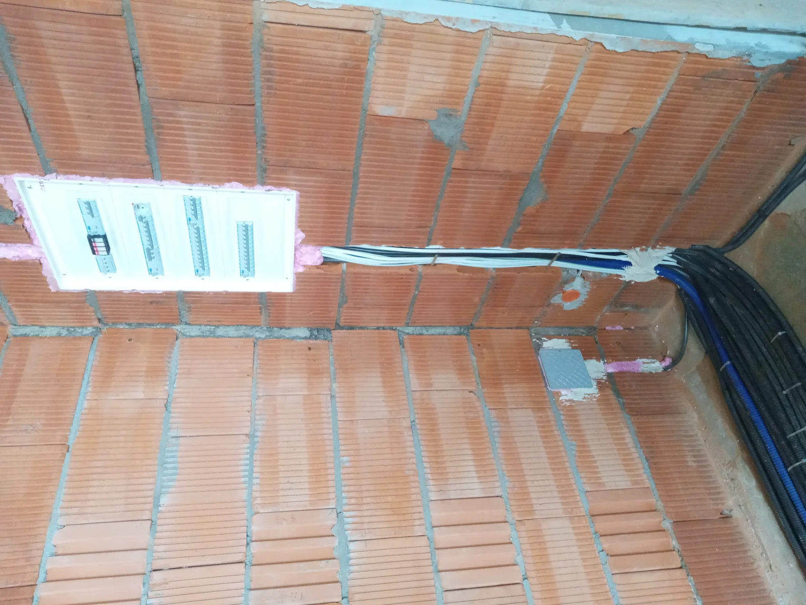 Realizacja elektryczna – Power-Dom